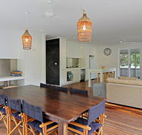 77 Butler Street Byron Bay - Lantana Beach House - Broome Tourism