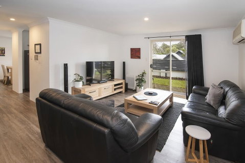 @WinenWaves Margaret River - Broome Tourism 1