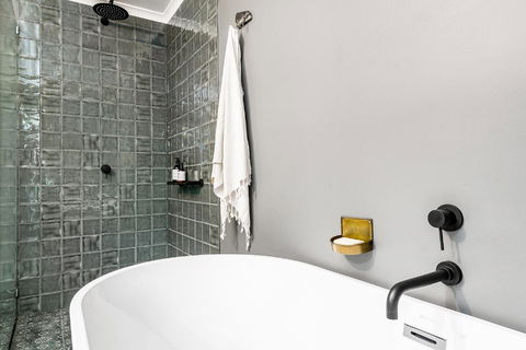 A PERFECT STAY - Black Star - Broome Tourism 1