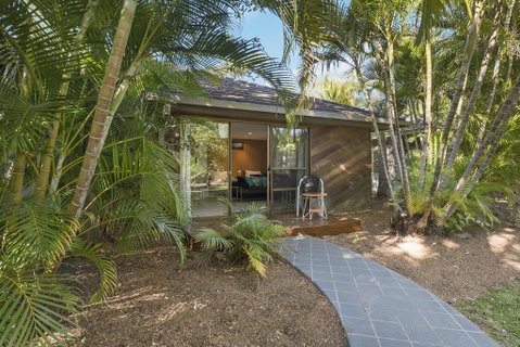 Aanuka Tropical Spa Bure - Broome Tourism 2