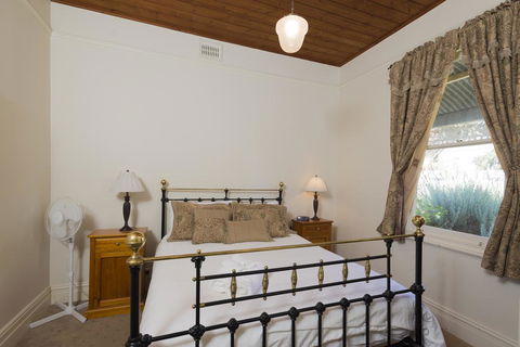 Abaleen House - Broome Tourism 1
