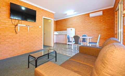 Abrolhos Reef Lodge - Broome Tourism 3