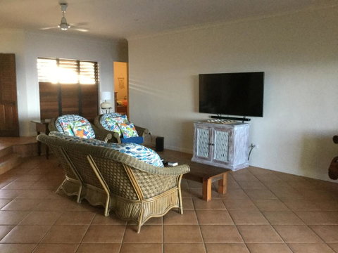 ABSOLUTE BEACHFRONT BLISS @ NEWELL BEACH - Broome Tourism 2
