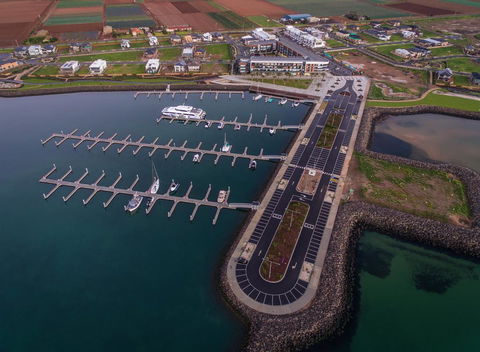 Absolute Waterfront Apt 319 Lighthouse - Broome Tourism 2
