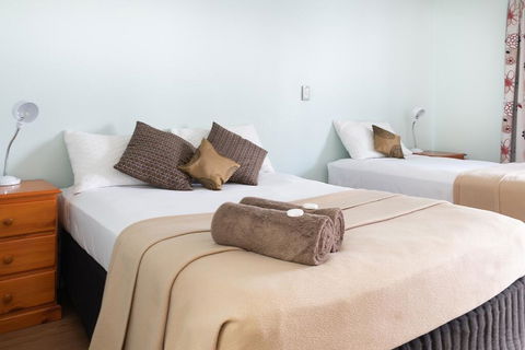 Accommodation On Denham - Broome Tourism 3