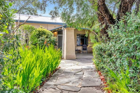 East Parklands Cottage - A Dreamy Garden Hideaway - Broome Tourism 0