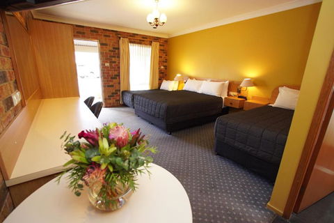 Exies Bagtown - Broome Tourism 3