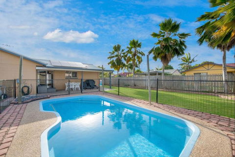 Entire Family Home With Private Pool - Broome Tourism 0