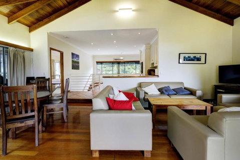 Far Shore - Broome Tourism 3