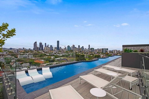 Gabba Oasis:Luxury 3BRM Apt Pool - Broome Tourism 1