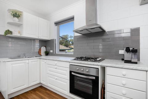 Gateway Retreat Near Flinders Uni & Hospital - Broome Tourism 1