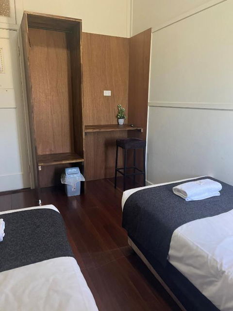 Gin Gin Budget Accommodation - Broome Tourism 3