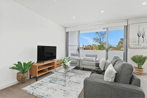 GLAD3 Gladesville Getaway Bright & Contemporary - Broome Tourism 0