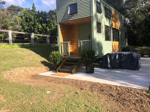 Gorgeous 2 Bedroom Tiny House Noosa Hinterland - Broome Tourism 2