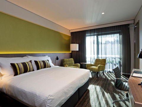 Glen Hotel And Suites - Broome Tourism 1
