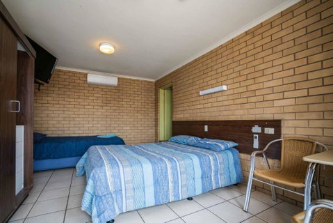 Grand Hotel Motel - Broome Tourism 2