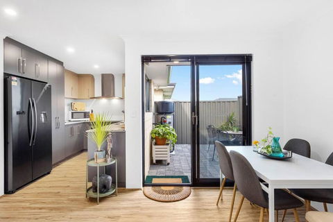 Guildford Family Hideaway - Broome Tourism 1