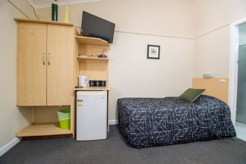 Gundagai Motel - Broome Tourism 3