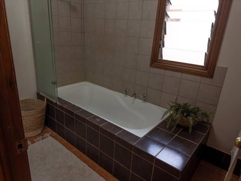 Guwarri Bayside Retreat - Broome Tourism 4