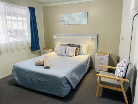 Hatton Vale Motel - Broome Tourism 1