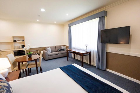 Hawkesbury Race Club Motel - Broome Tourism 2