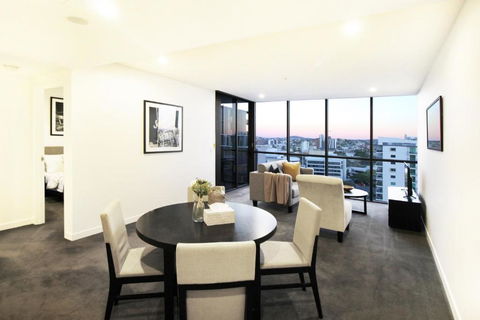 Hearty Milton Apartments - Broome Tourism 3