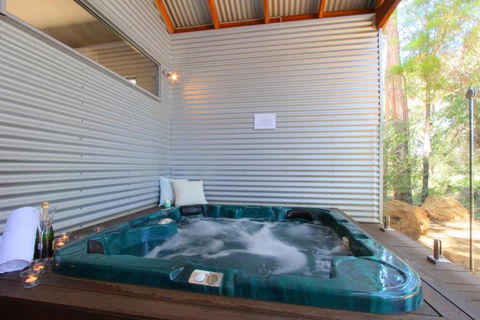 Hidden Valley Eco Spa Lodges & Day Spa - Broome Tourism 1