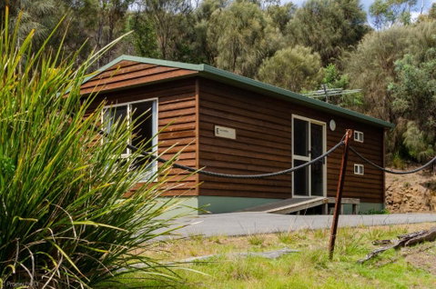 Hobart Bush Cabins - Broome Tourism 0