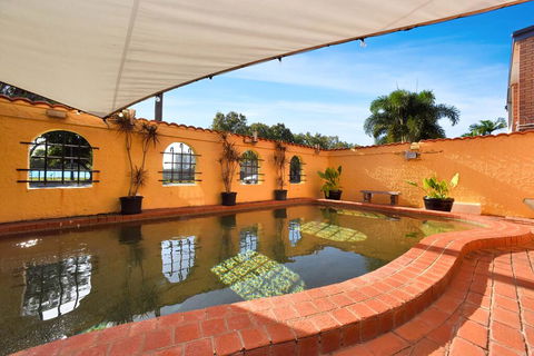 Adobe Motel - Broome Tourism 1