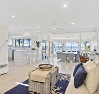 Adrift Retreat - St Georges Basin Waterfront Home - Broome Tourism