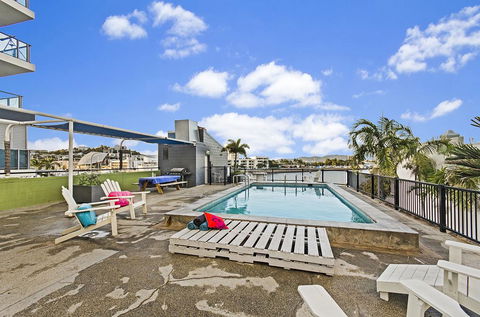 Adventurers Backpackers - Broome Tourism 0