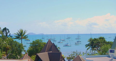 Airlie Beach Apartments - Broome Tourism 0