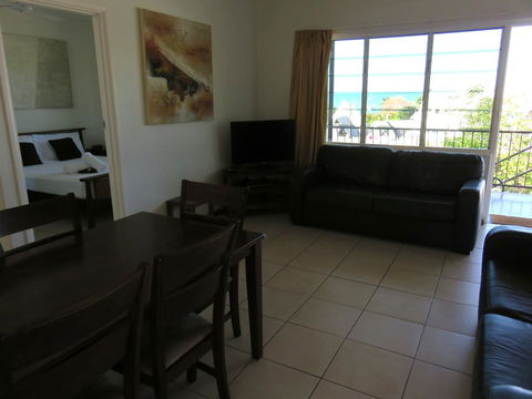 Airlie Beach Apartments - Broome Tourism 1