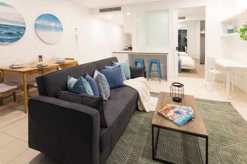 AirTrip Apartment On Hope Street - Broome Tourism 2