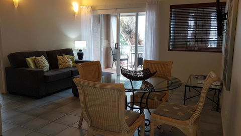 Alassio Palm Cove - Broome Tourism 3