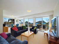 Albacore Unit 6 12 Ondine Close