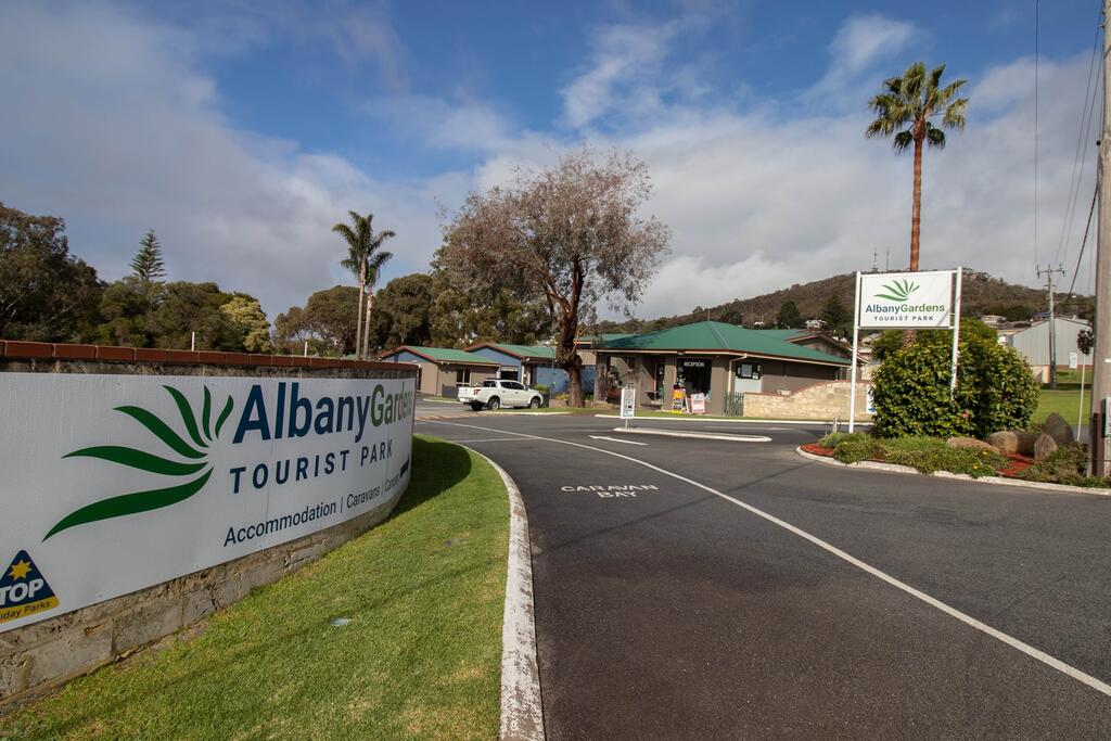  Broome Tourism
