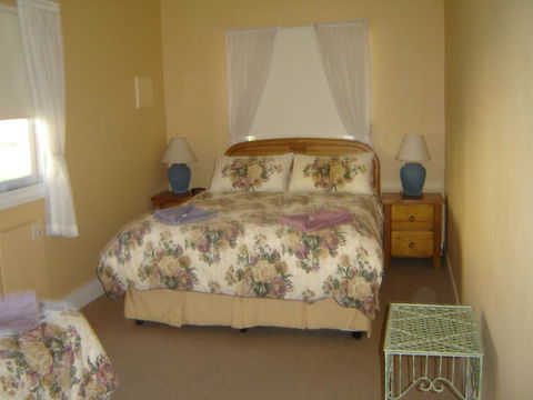 Albany Historic Cottage - Broome Tourism 3
