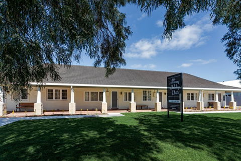 Albany Holiday Units - Broome Tourism 0