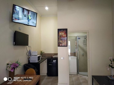 Albury Central Motel - Broome Tourism 0