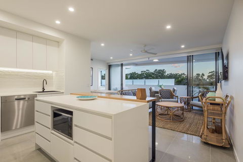 Allure Mooloolaba - Broome Tourism 0