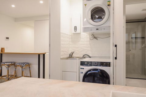 Allure Mooloolaba - Broome Tourism 1