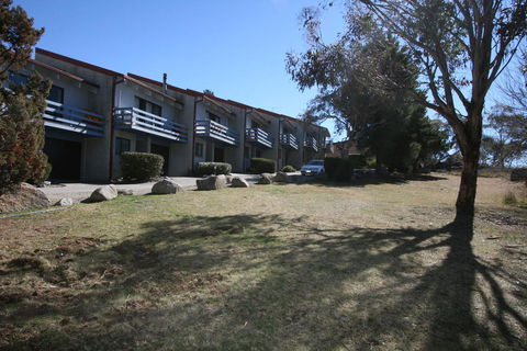 Alpha Centauri Townhouses - Broome Tourism 0