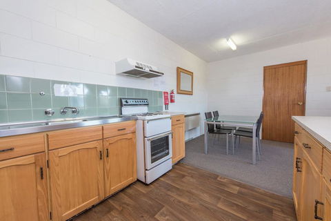 Alpine Apartment - Great Location With Views Of Lake Jindabyne - Broome Tourism 2