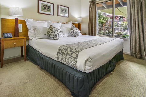 Alzburg Resort - Broome Tourism 2