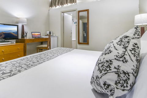 Alzburg Resort - Broome Tourism 3