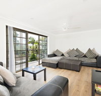 Amaroo Retreat  Fingal Bay - Broome Tourism
