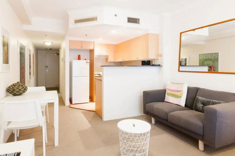 Amazing Studio With Pool In Central Sydney - Broome Tourism 1