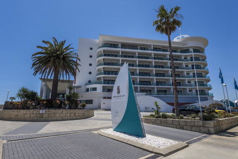 AN OCEAN,BEACH And POOL VIEW APARTMENT - Apt 210 SEASHELLS RESORT - Broome Tourism 2