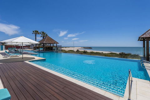 AN OCEAN,BEACH And POOL VIEW APARTMENT - Apt 210 SEASHELLS RESORT - Broome Tourism 1